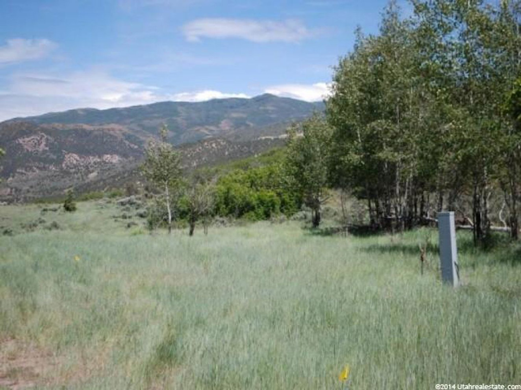 2801 Spring Hill Dr #30, Wanship, UT 84017