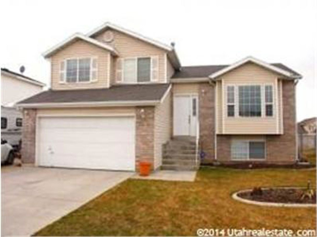 1609 N 2275 W, Clinton, UT 84015