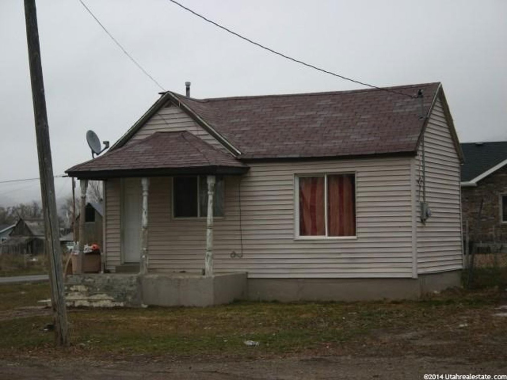 96 N 100 E, Levan, UT 84639