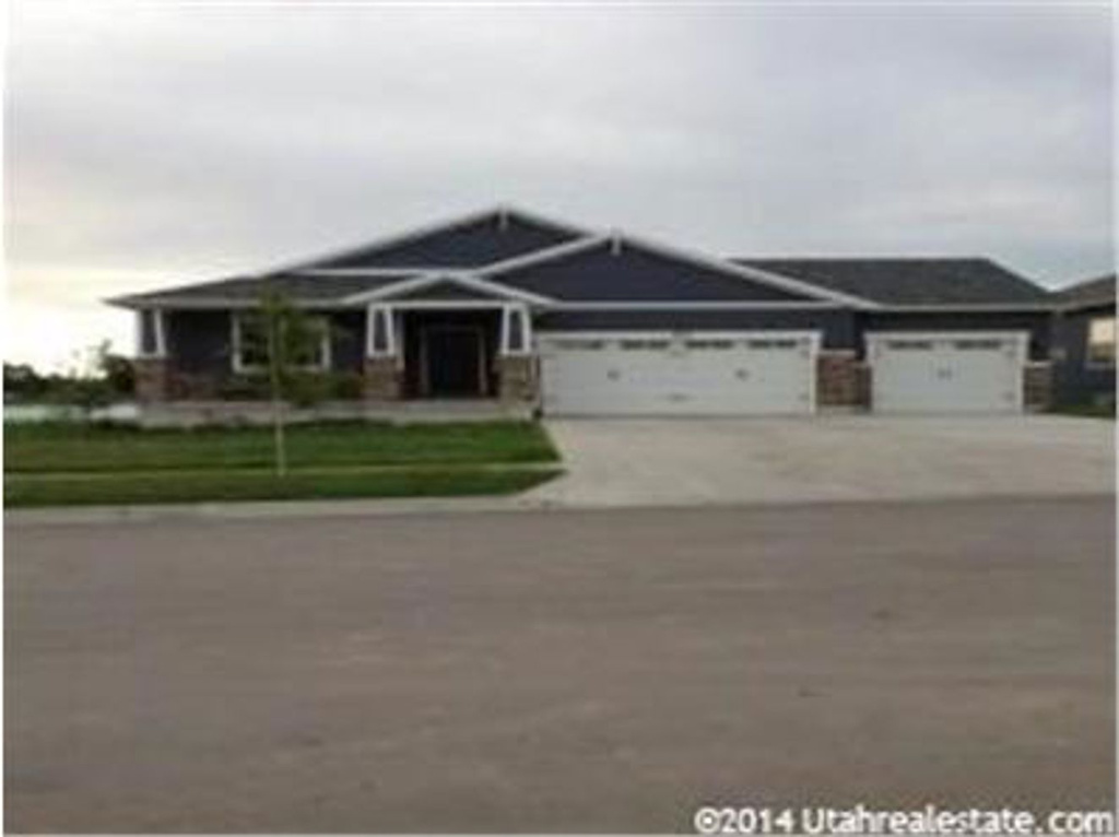 1343 E 275 S, Layton, UT 84040
