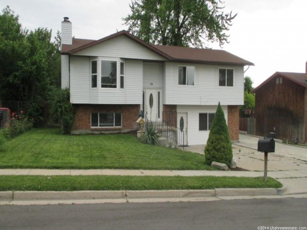 74 E 1420 S, Farmington, UT 84025