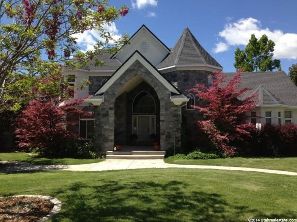 1645 N Camelot E, North Logan, UT 84341