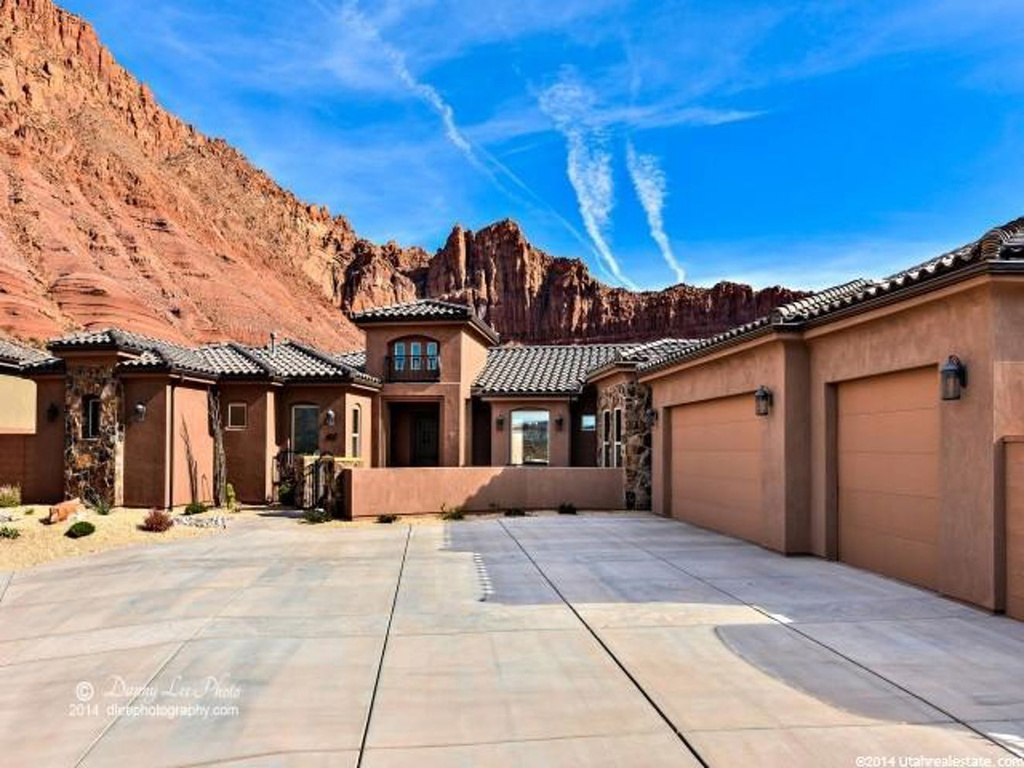 402 N 390 E, Ivins, UT 84738