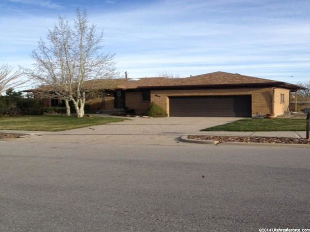 266 W 2400 S, Bountiful, UT 84010