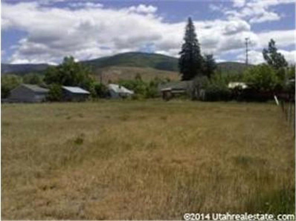 73 S 100 W #2, Kamas, UT 84036