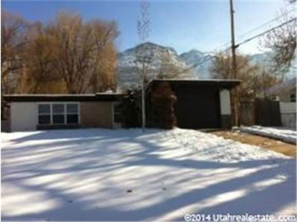 2320 S Taylor Ave E, Ogden, UT 84401