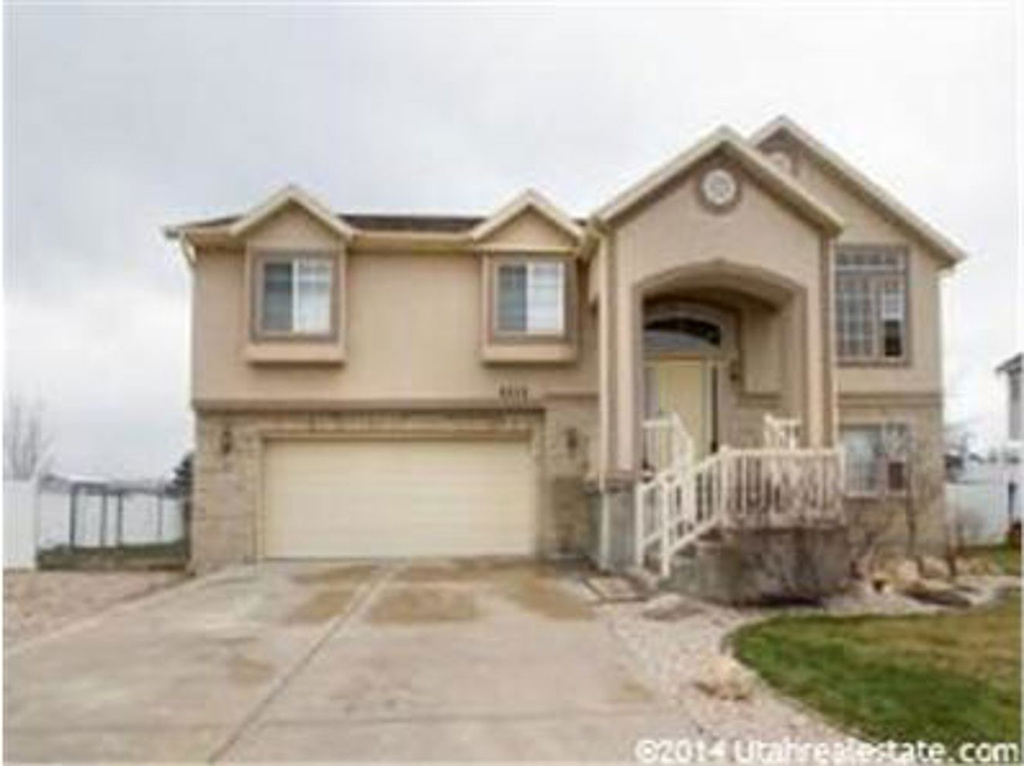 4233 W 5950 S, Roy, UT 84067