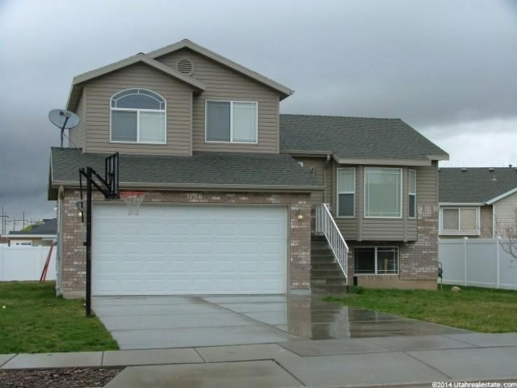 3186 W 4750 S, Roy, UT 84067