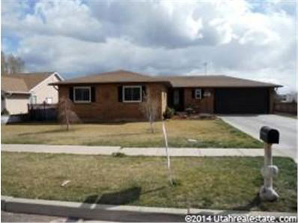 258 E 700 N, Richfield, UT 84701