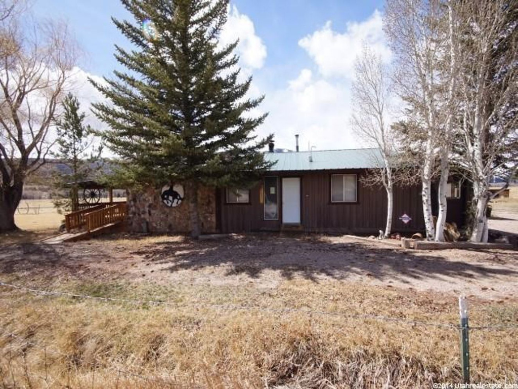 4435 E Tabby Ln, Tabiona, UT 84072
