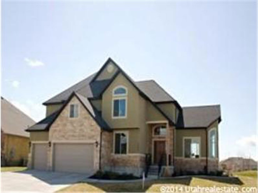 3673 Augusta Dr, Syracuse, UT 84075