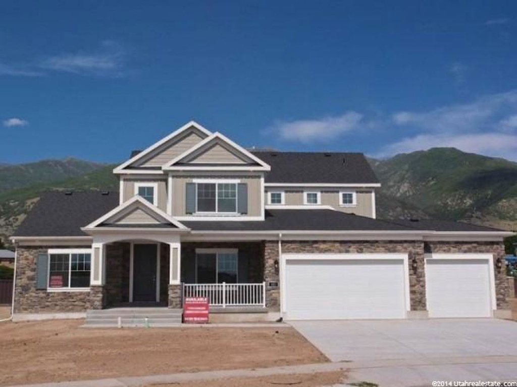 951 E Doris Pl, Kaysville, UT 84037