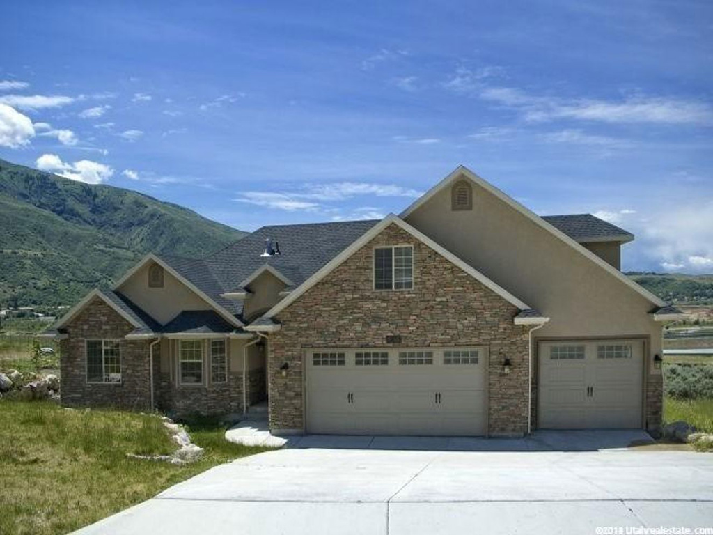 2809 E Bybee Dr, Uintah, UT 84405