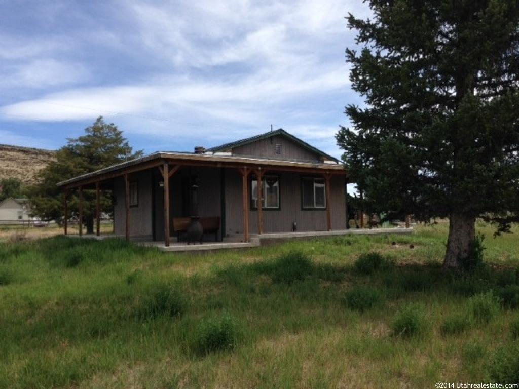 85 N 100 St. E, Fremont, UT 84747