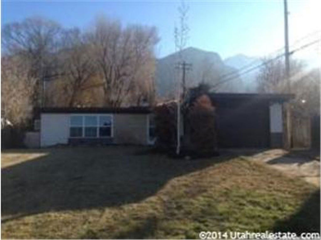 2320 S Taylor Ave E, Ogden, UT 84401
