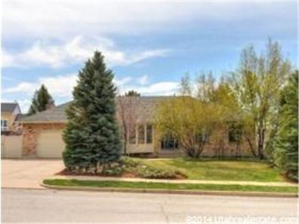 926 E 50 S, Fruit Heights, UT 84037