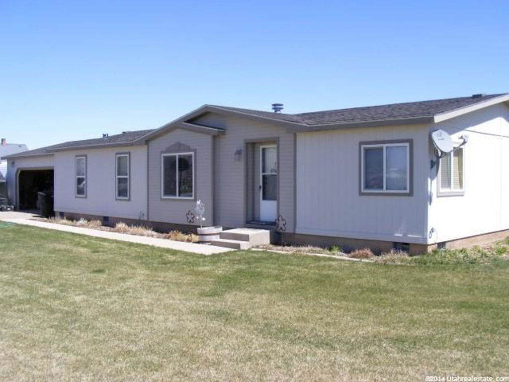 5038 S Dingle Rd E, Dingle, ID 83233