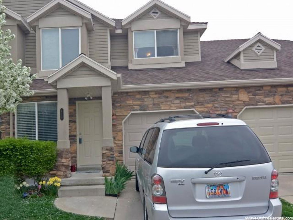 616 E Creekview Dr, Layton, UT 84041