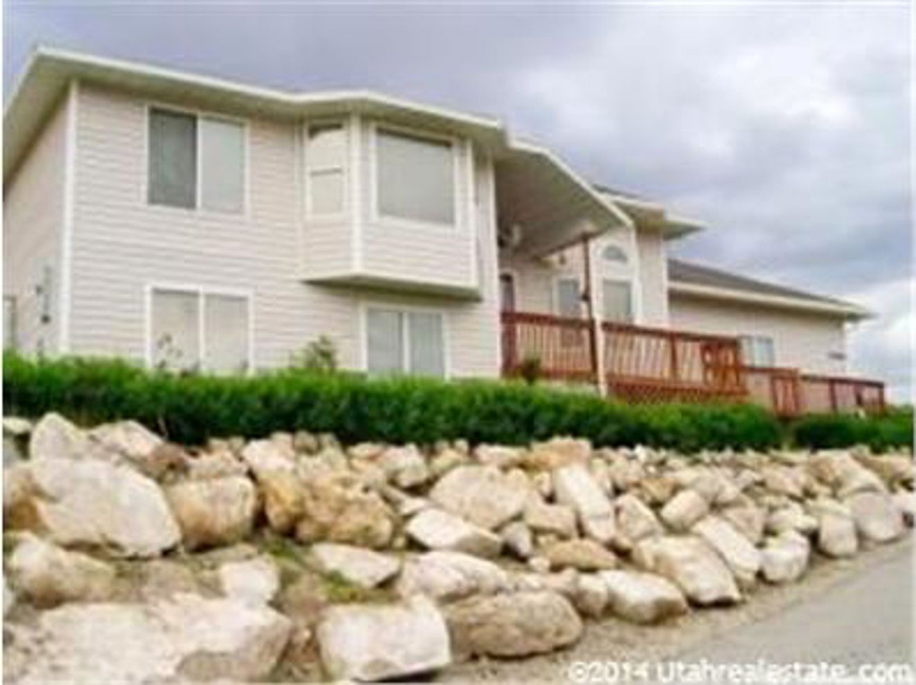 10965 N Wallace Ln, Thatcher, UT 84337