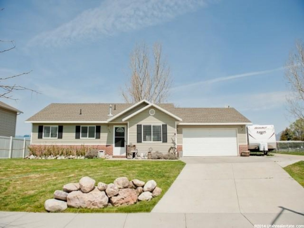 35 W Crayon Ct S, Logan, UT 84321