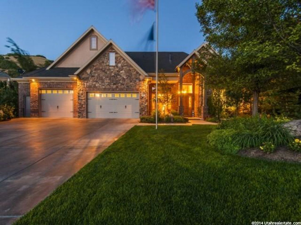 4217 S Summerwood Dr E, Bountiful, UT 84010