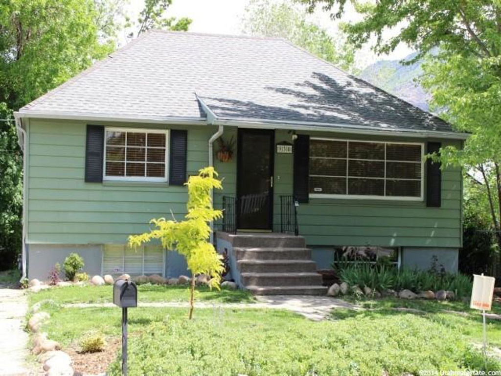 930 E Chatelain Rd S, Ogden, UT 84403