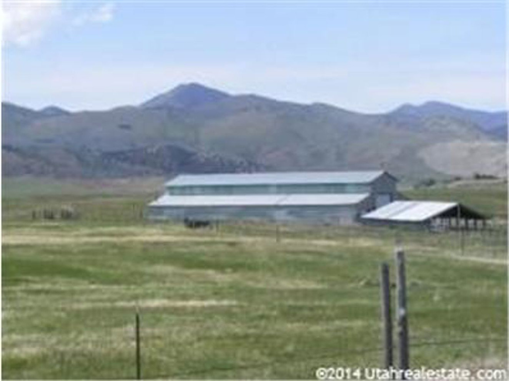 485 S Sant Rd, Grace, ID 83241