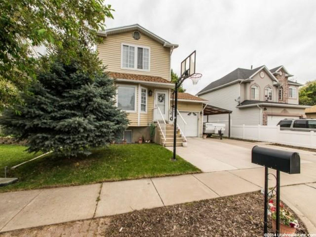 5333 S 2800 W, Roy, UT 84067
