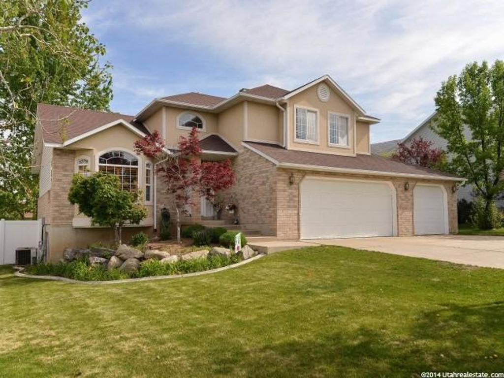 1152 E 4875 S, Ogden, UT 84403