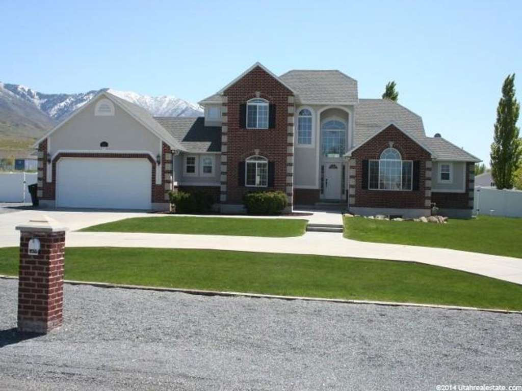 1926 E Shepard Ln, Lake Point, UT 84074