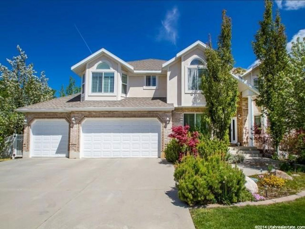 1976 E Arapaho Cir S, Ogden, UT 84403