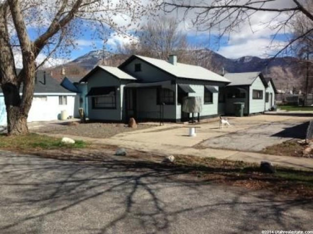 1714 S Pingree Ave E, Ogden, UT 84404