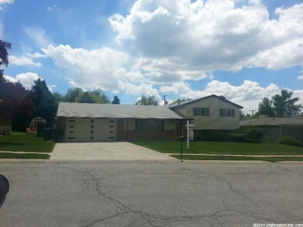 2830 E Juniper Way, Holladay, UT 84117