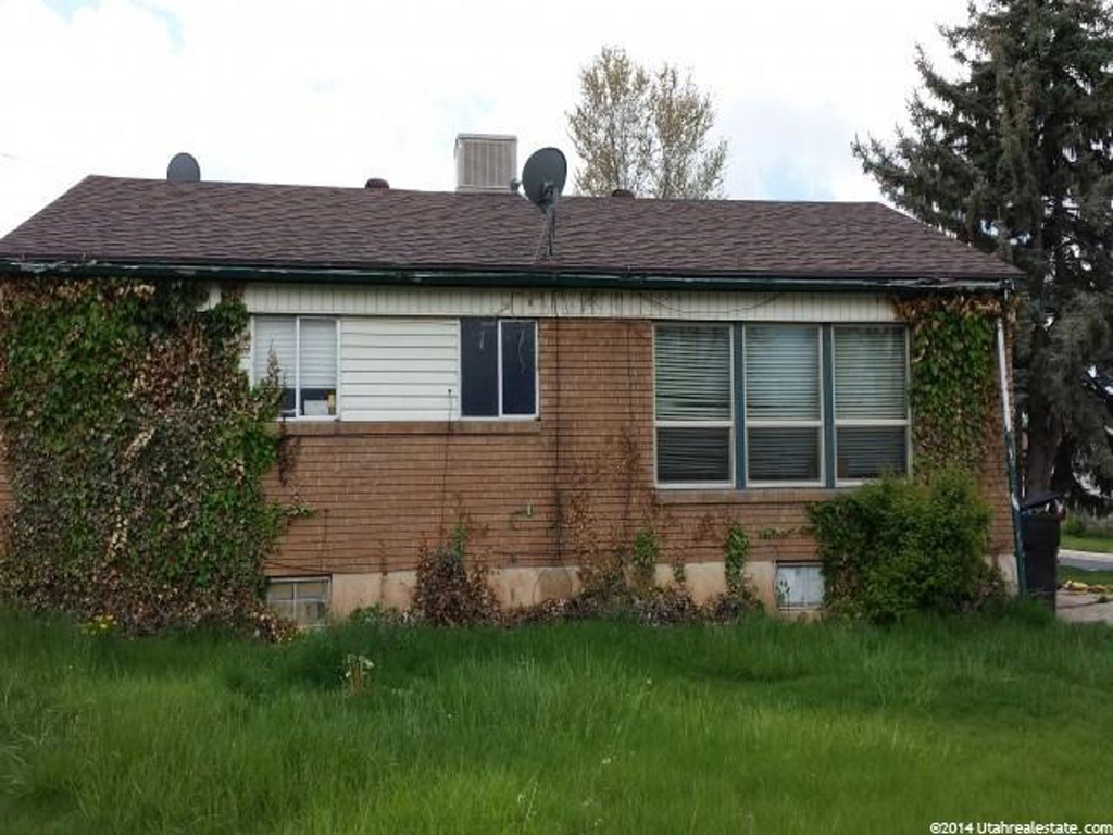 4348 S 325 E, Washington Terrace, UT 84405