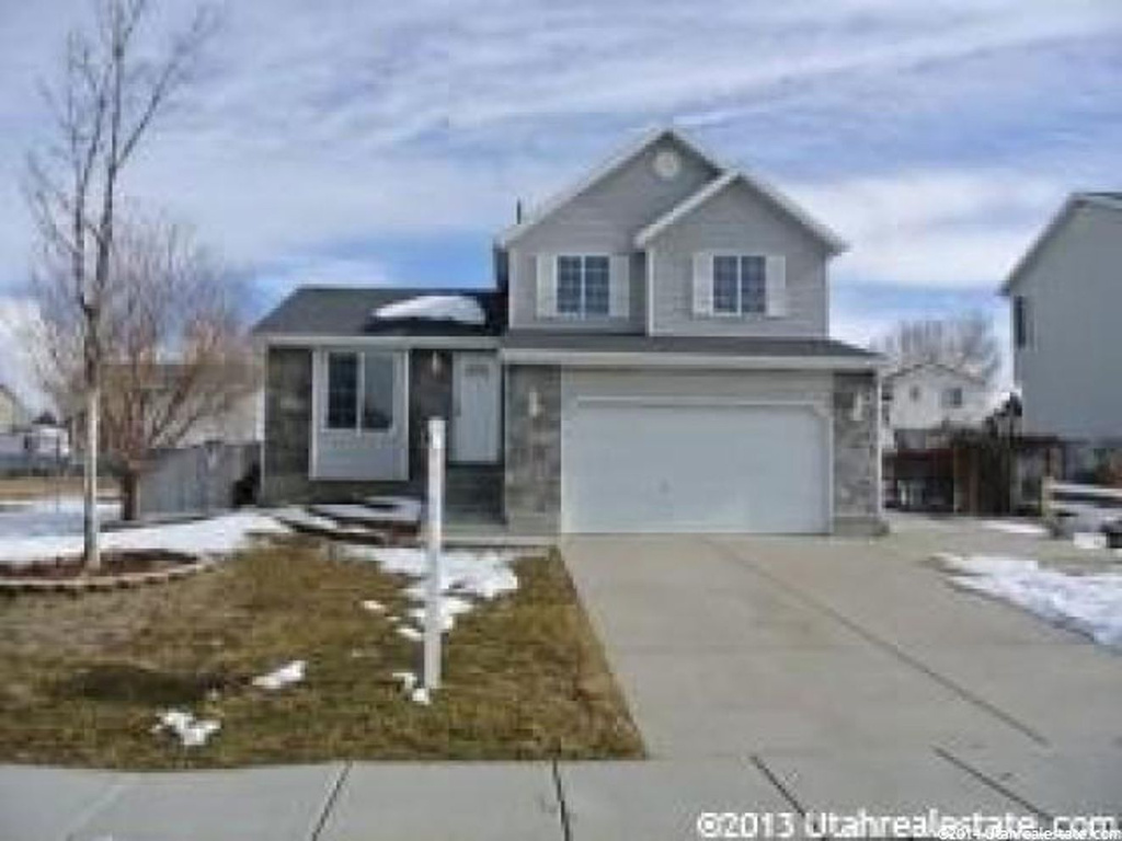 1676 N 775 W, Clinton, UT 84015