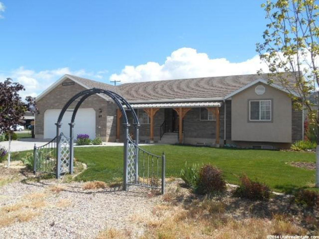 88 N 400 E, Levan, UT 84639