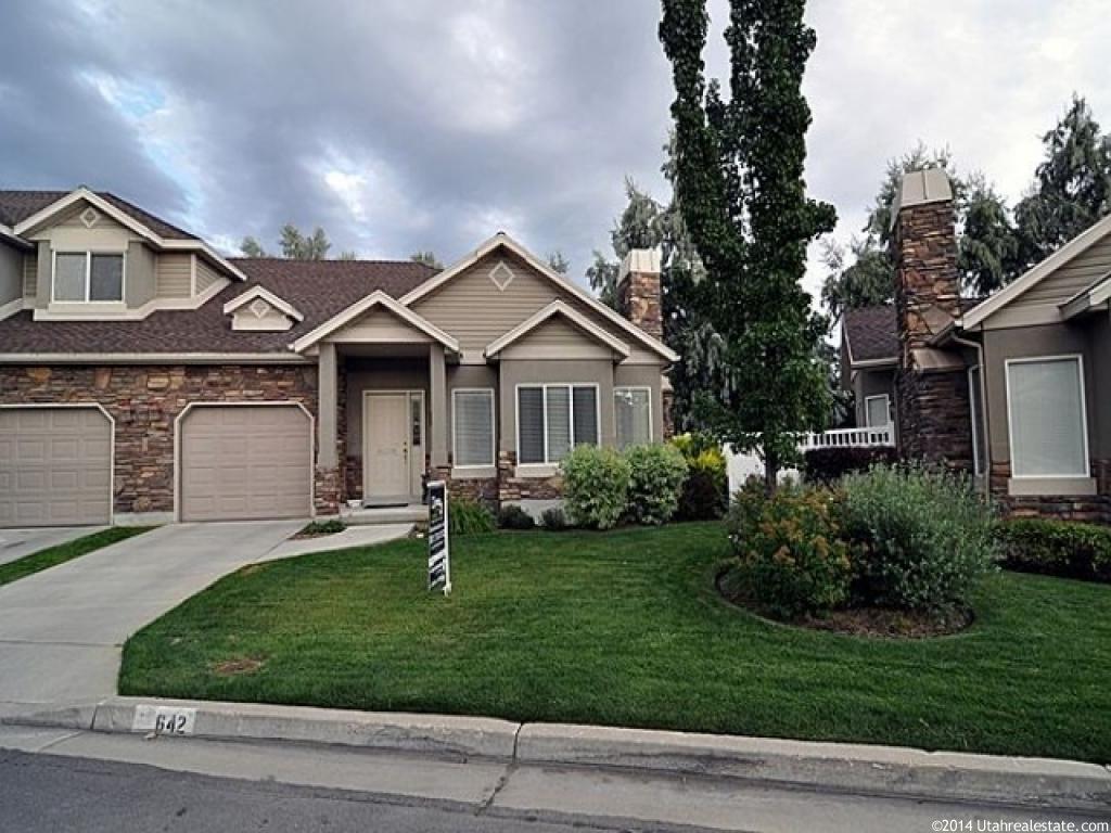 642 E Clearwater Dr #61, Layton, UT 84041