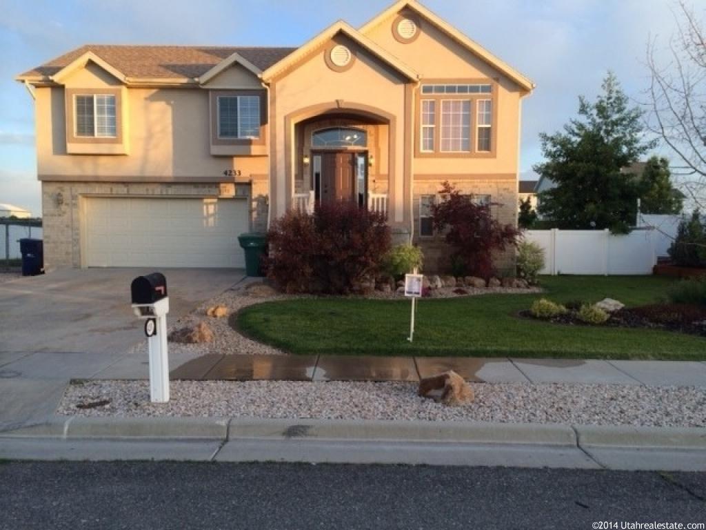4233 W 5950 S, Roy, UT 84067
