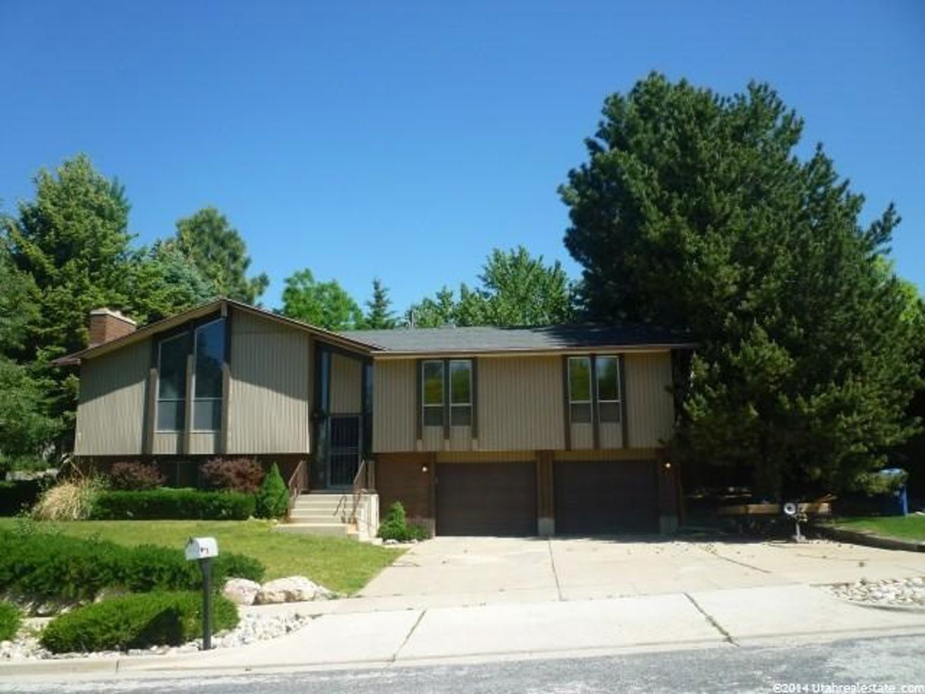 1646 E Navajo Dr, Ogden, UT 84403