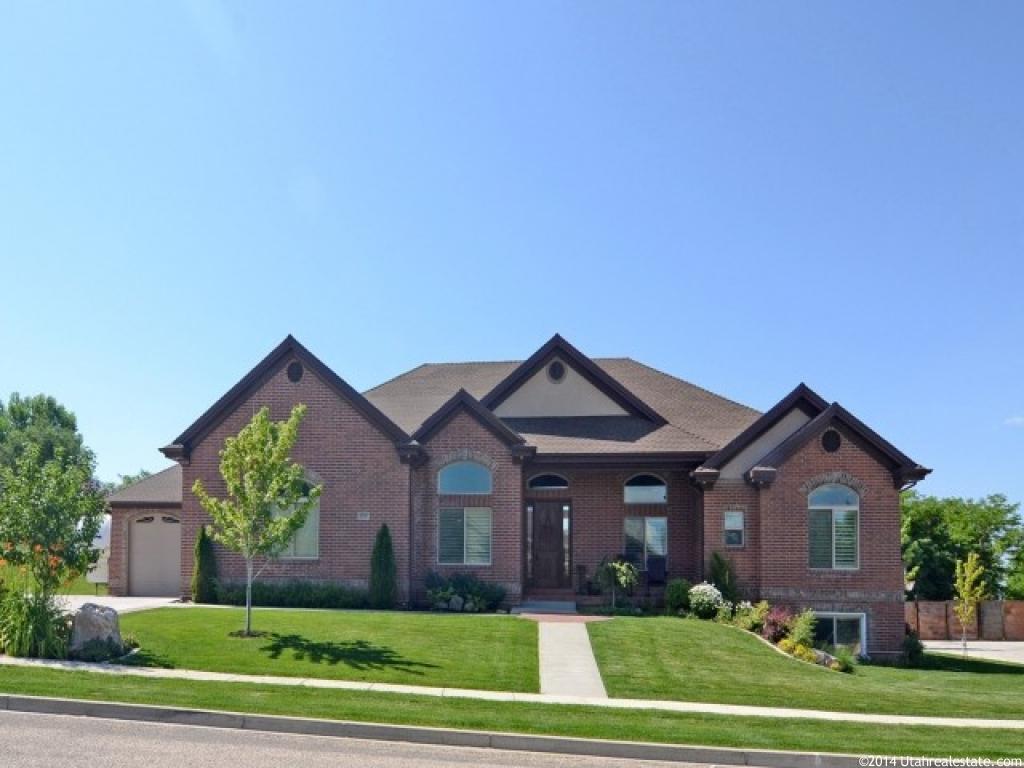 1737 E Manderley Ln, Ogden, UT 84403