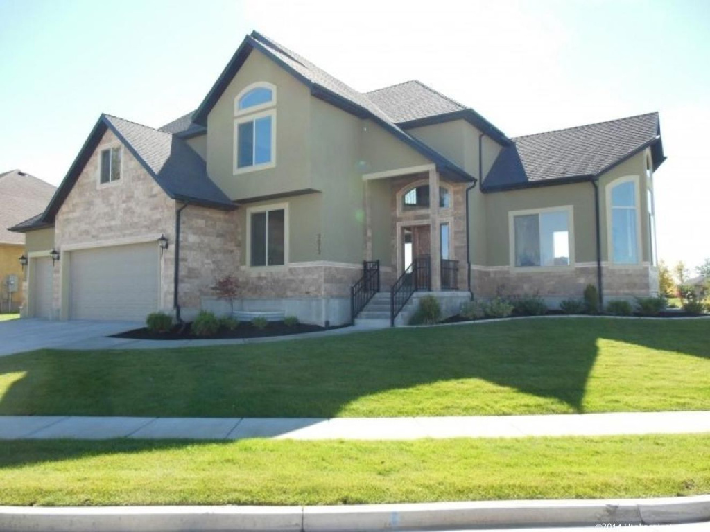 3673 Augusta Dr, Syracuse, UT 84075