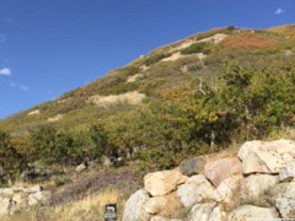 1852 E Quail Run Dr #14, Ogden, UT 84405