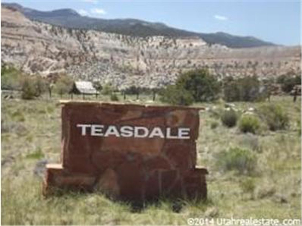 5 100 E #5, Teasdale, UT 84773