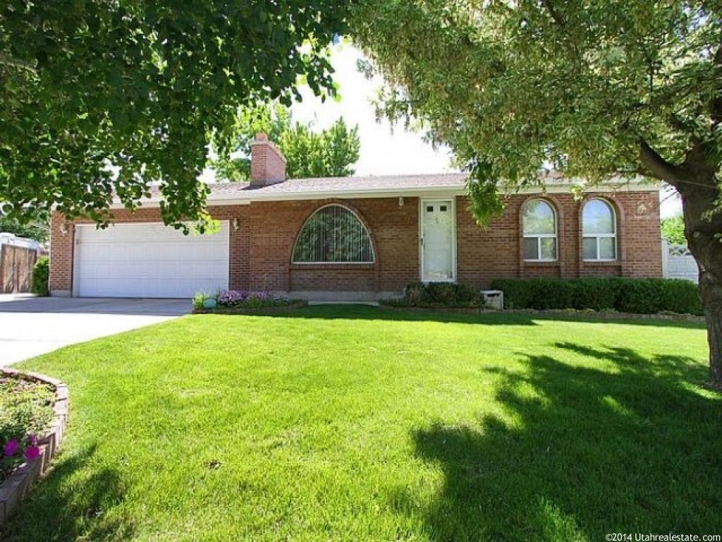 320 E David Cir, Sandy, UT 84070