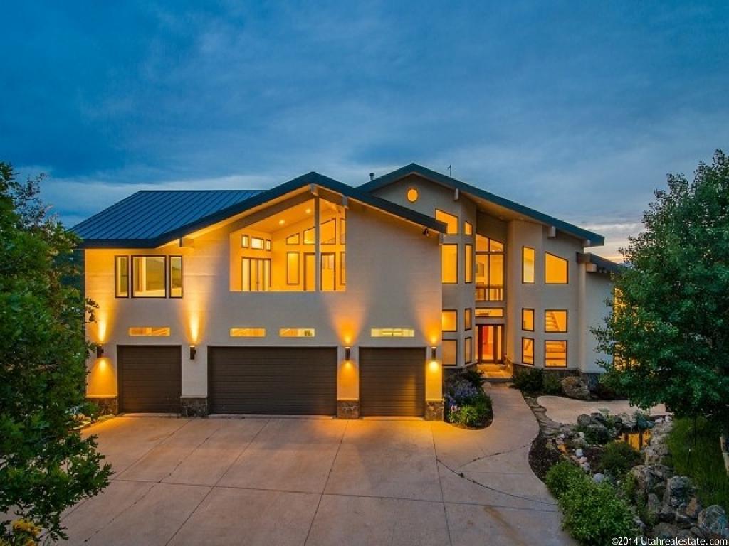 1685 S Stone Hollow Ct E, Bountiful, UT 84010