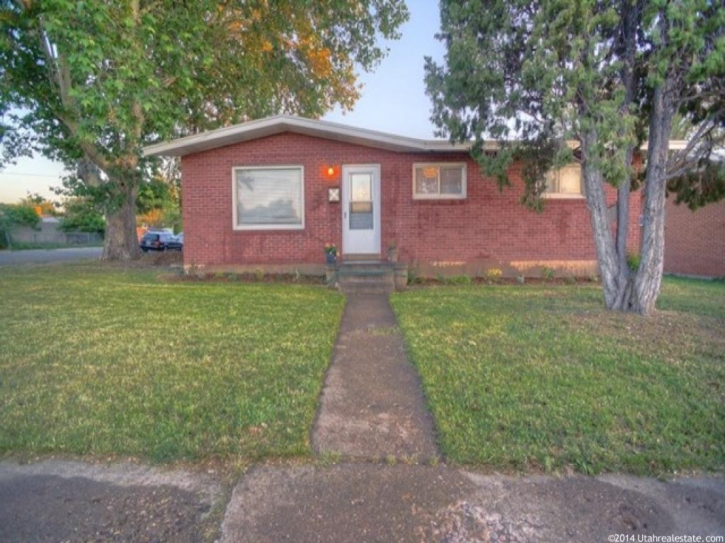 353 W 1600 N, Sunset, UT 84015
