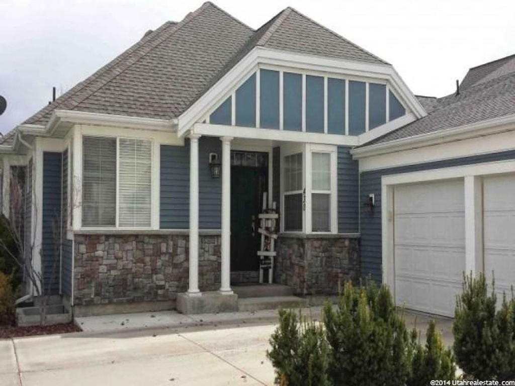 430 N Cottage Ct, Providence, UT 84332