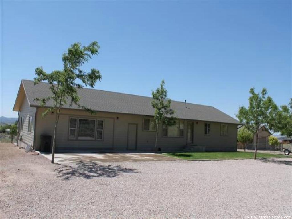 1957 E Midvalley Rd, Enoch, UT 84721