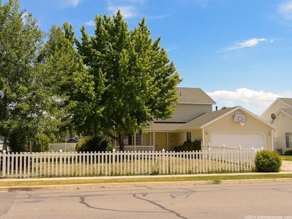 1784 N 2615 W, Clinton, UT 84015