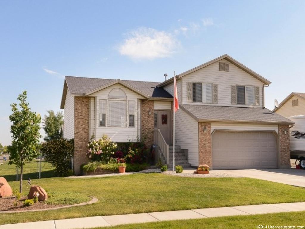1336 W 2000 N, Clinton, UT 84015